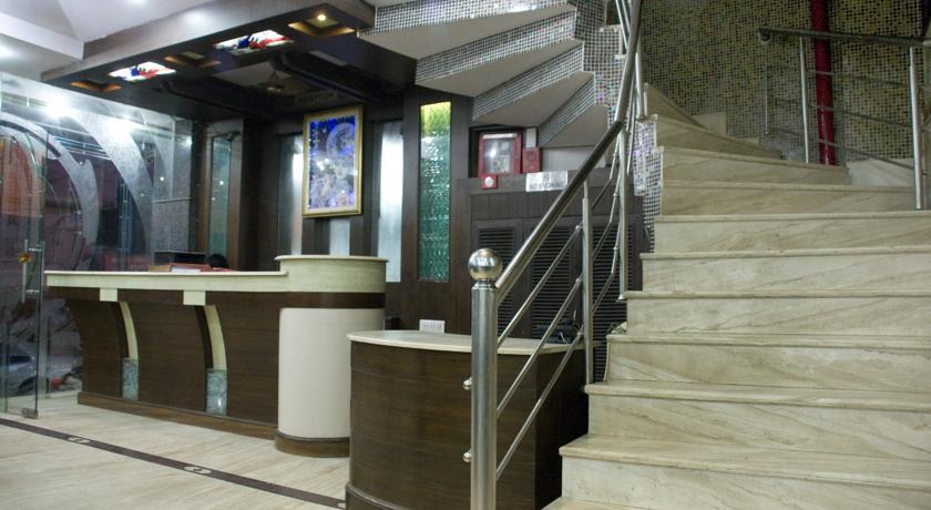 Hotel Usa Нью-Дели Экстерьер фото